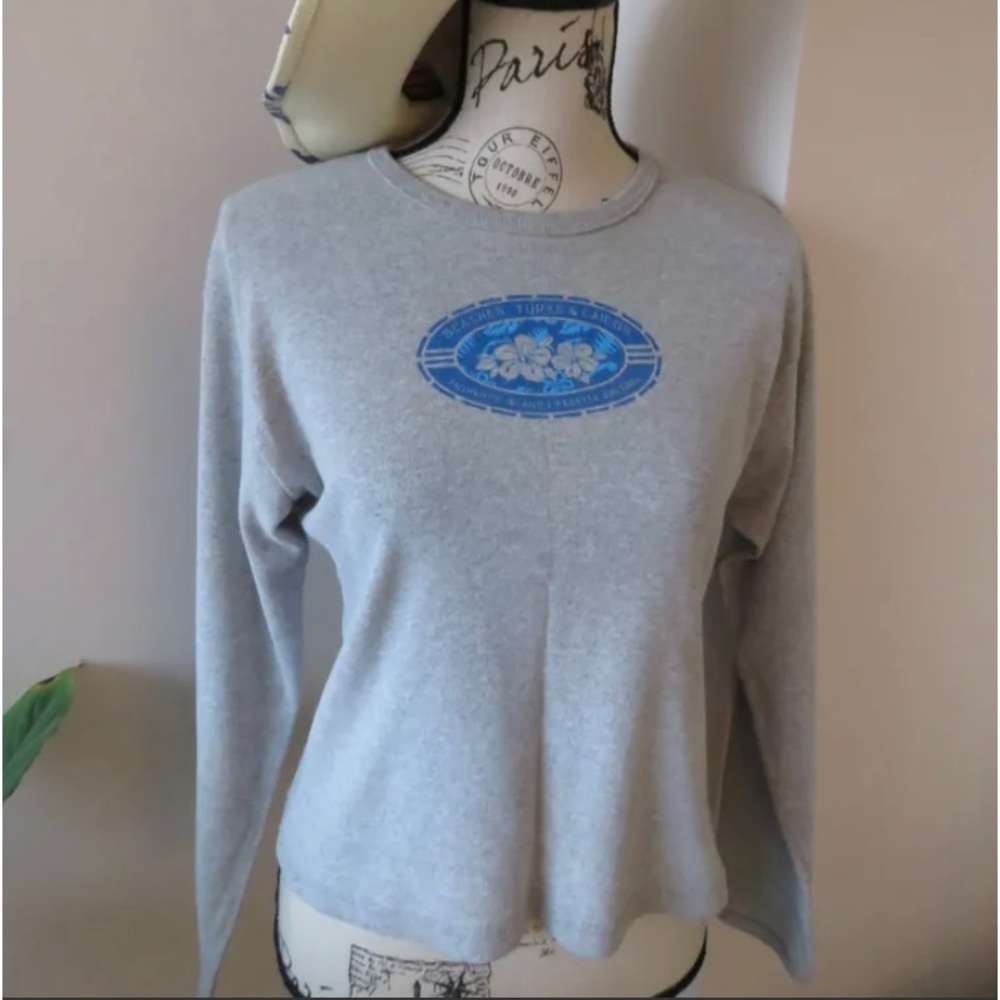 Vintage 1990s Grey T-Shirt With Long Sleeves Authentic Island Lifestyle Wear